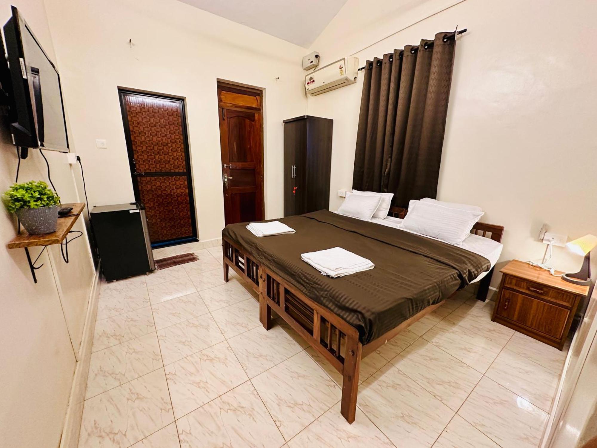 Caroline Guest House 03 Benaulim Exterior foto