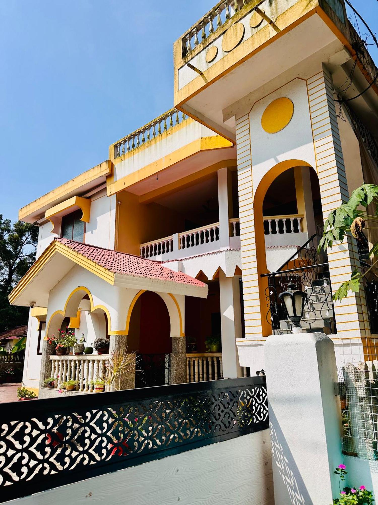 Caroline Guest House 03 Benaulim Exterior foto