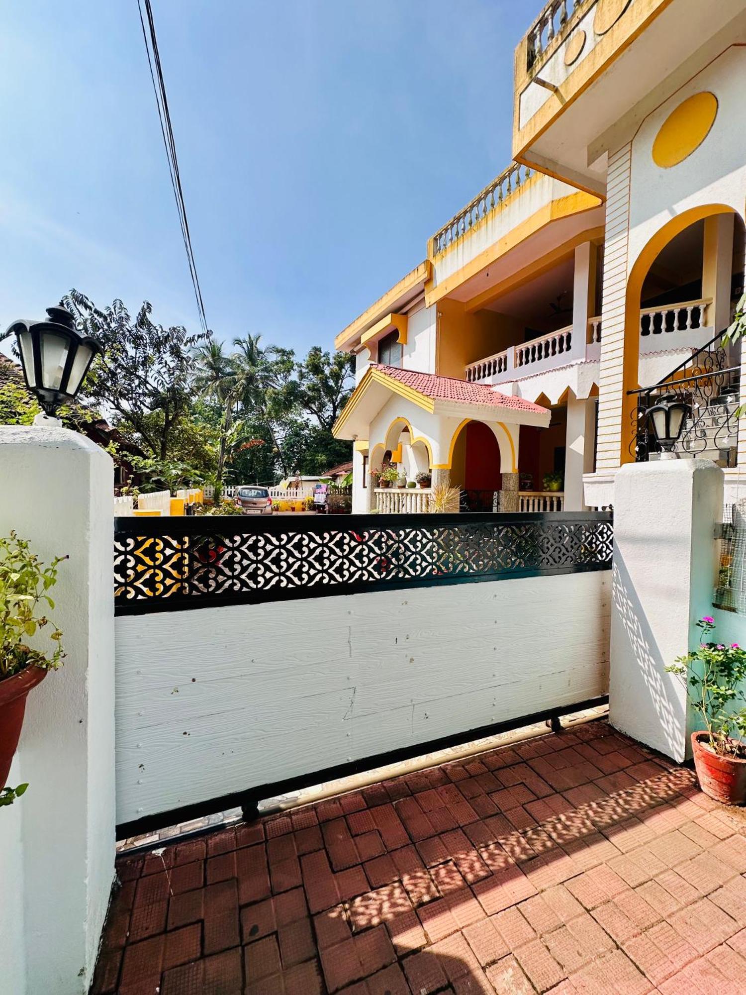Caroline Guest House 03 Benaulim Exterior foto